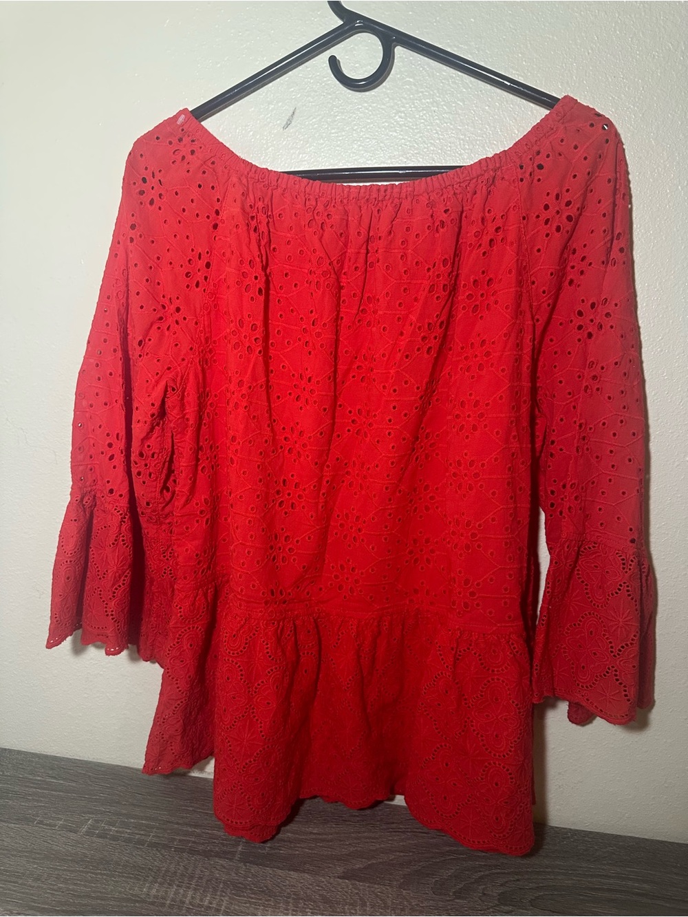 John Mark Women’s Red Eyelet Peasant Blouse - Picture 2 of 4